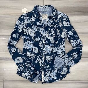 GUESS Floral Print Western Style Slim Fit Shirt with Pearly Snaps, size Small